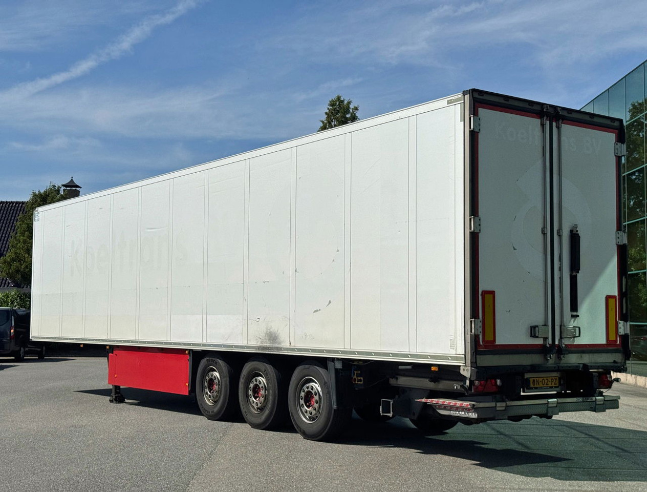 Schmitz Cargobull SCBS3B 270 CM High Flower Wide Liftaxle Tail Lift NL Trailer 6 - Refrigerated semi-trailer: picture 3 Schmitz Cargobull SCBS3B 270 CM High Flower Wide Liftaxle Tail Lift NL Trailer 6 - Refrigerated semi-trailer: picture 3