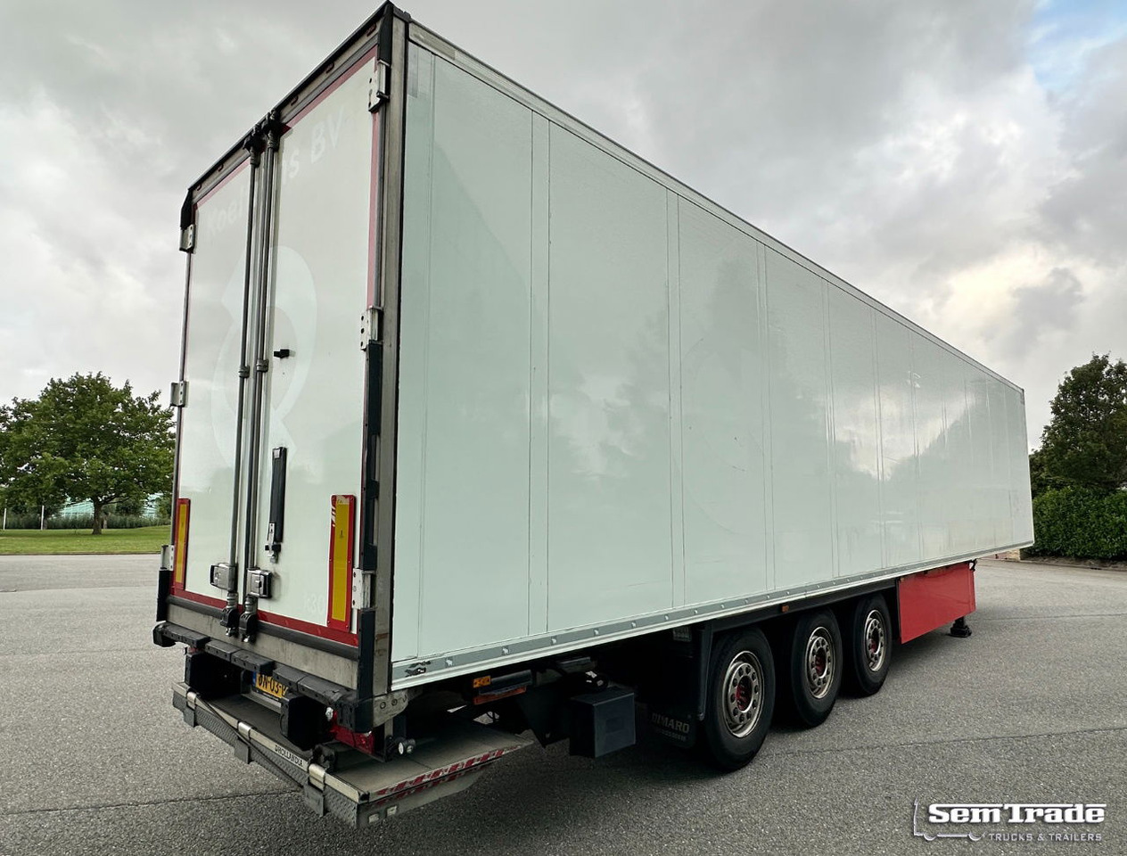 Schmitz Cargobull SCBS3B Schmitz Cooling Lift Axle Dhollandia Tail Lift NL-Trailer - Refrigerated semi-trailer: picture 4 Schmitz Cargobull SCBS3B Schmitz Cooling Lift Axle Dhollandia Tail Lift NL-Trailer - Refrigerated semi-trailer: picture 4