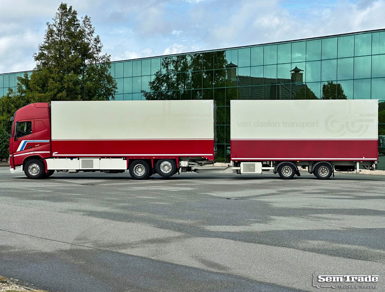 Volvo FH 500 I-Park Cool VAN Beurden Isolated Boxes Tail Lift TRS CoolING TOP Condition Holland-Combi - Refrigerated truck: picture 2 Volvo FH 500 I-Park Cool VAN Beurden Isolated Boxes Tail Lift TRS CoolING TOP Condition Holland-Combi - Refrigerated truck: picture 2