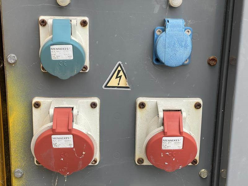 SDMO R 110 C 3 - Generator set: picture 4 SDMO R 110 C 3 - Generator set: picture 4