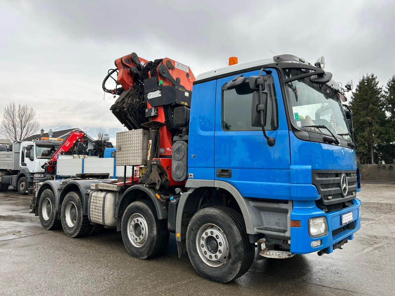 PALFINGER PK 74002 + Mercedes Actros 8x4 - Truck mounted crane: picture 1 PALFINGER PK 74002 + Mercedes Actros 8x4 - Truck mounted crane: picture 1