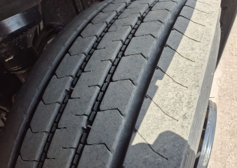 MAN TGS 26.400 Euro 5 Hakówka Agregat Thermo King MD300 - Refrigerated truck: picture 4 MAN TGS 26.400 Euro 5 Hakówka Agregat Thermo King MD300 - Refrigerated truck: picture 4