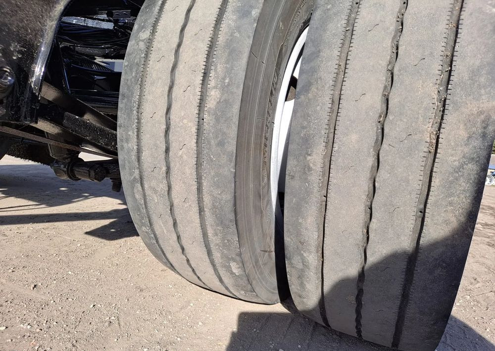 Krone Przyczepa Krone BDF 2017r - Other machinery: picture 5 Krone Przyczepa Krone BDF 2017r - Other machinery: picture 5