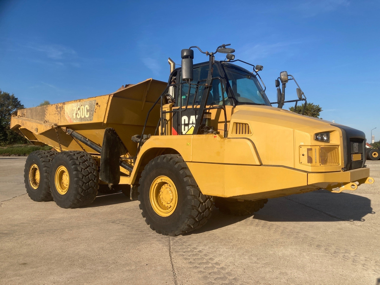 CATERPILLAR 730C - Articulated dump truck: picture 4 CATERPILLAR 730C - Articulated dump truck: picture 4