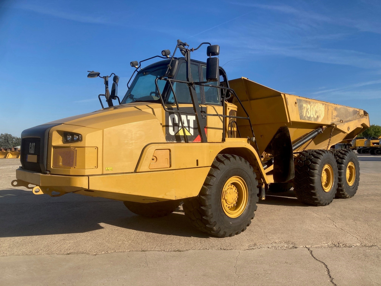 CATERPILLAR 730C - Articulated dump truck: picture 1 CATERPILLAR 730C - Articulated dump truck: picture 1