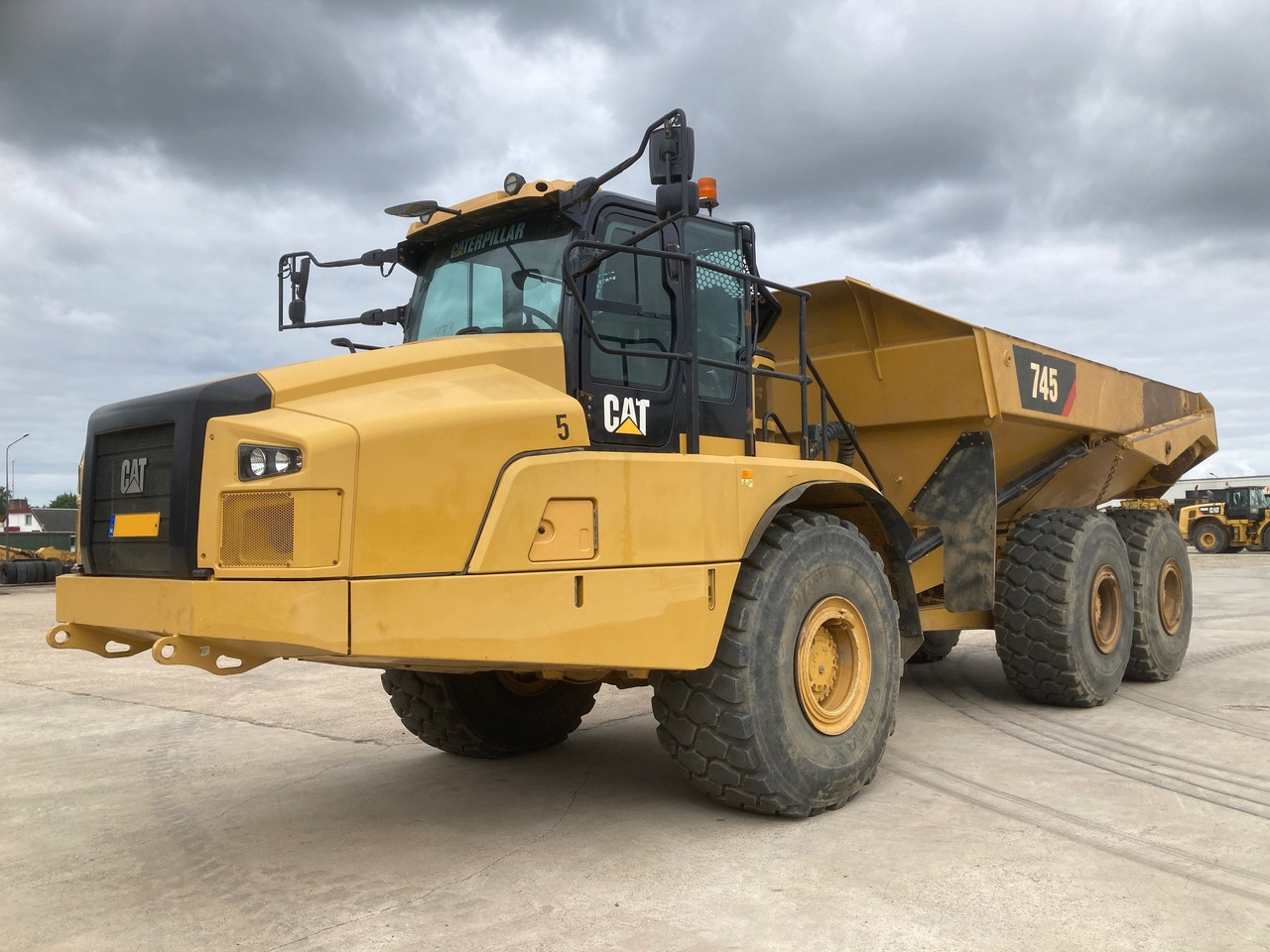 CATERPILLAR 745 - Articulated dump truck: picture 1 CATERPILLAR 745 - Articulated dump truck: picture 1