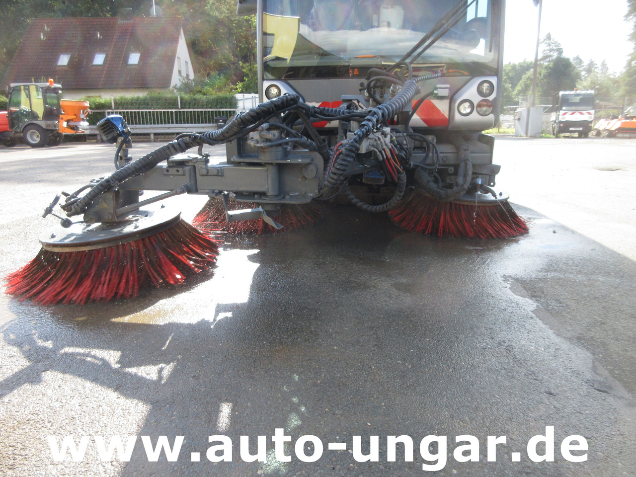 Boschung S3 Kehrmaschine urban sweeper Wildkrautbesen Allradlenkung - Road sweeper: picture 3 Boschung S3 Kehrmaschine urban sweeper Wildkrautbesen Allradlenkung - Road sweeper: picture 3