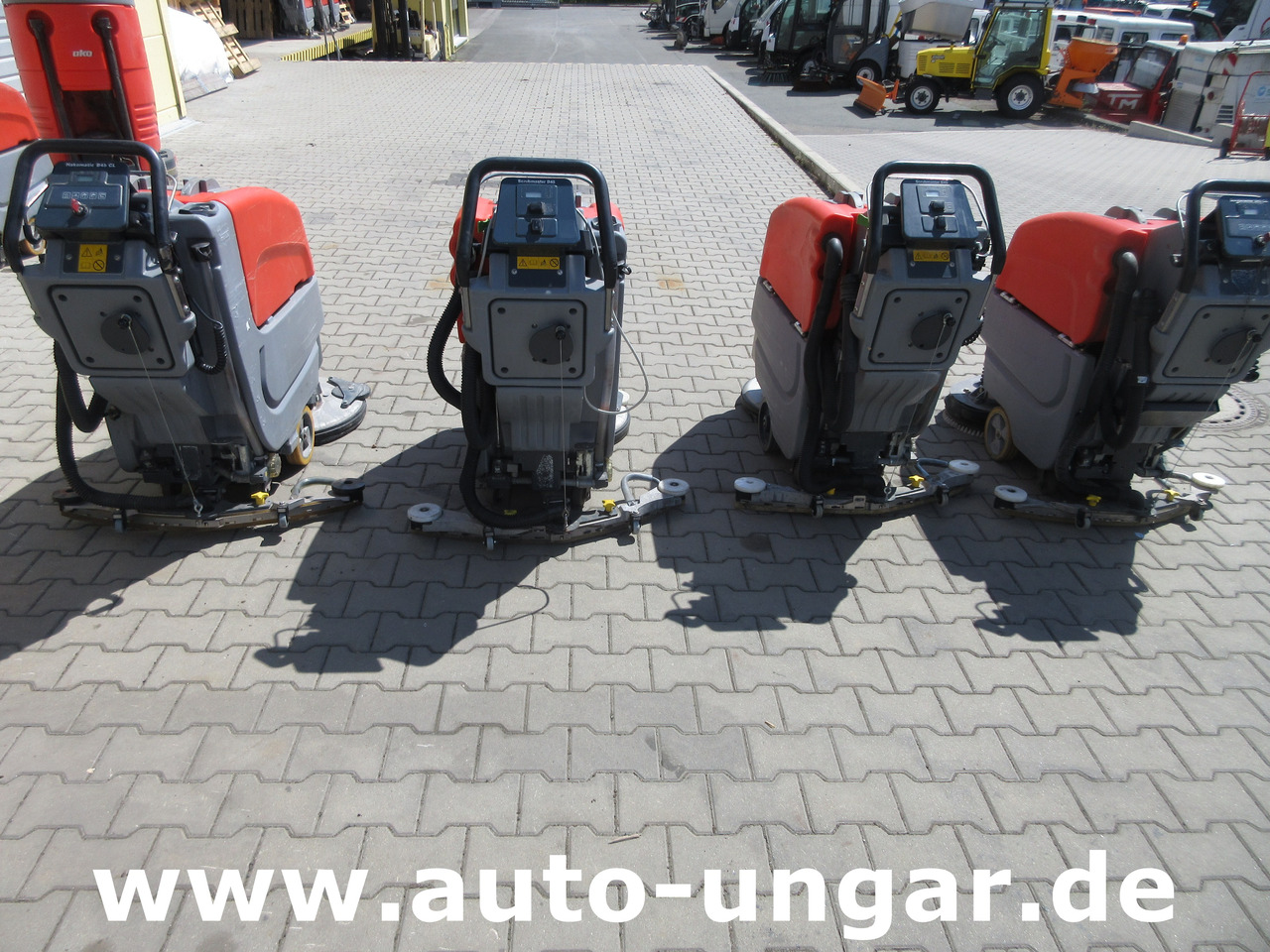 Hako B45 Scheuersaugmaschine B45CL eigener Antrieb Scrubber - Scrubber dryer: picture 2 Hako B45 Scheuersaugmaschine B45CL eigener Antrieb Scrubber - Scrubber dryer: picture 2