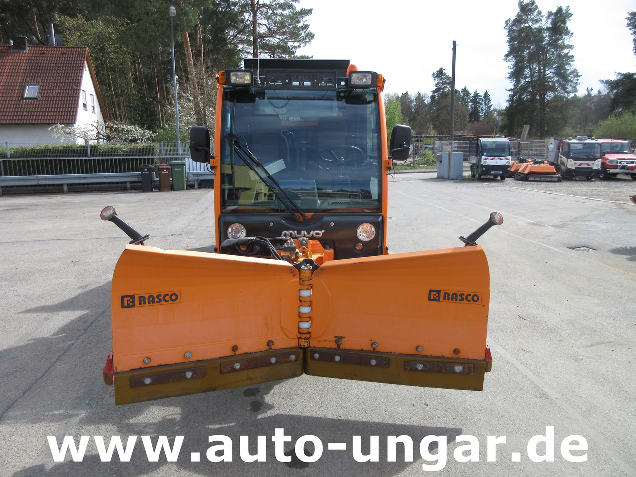 Holder Rasco Muvo 4x4x4 Winterdienst Schneepflug Streuer Multicar Kipper - Snow removal vehicle: picture 2 Holder Rasco Muvo 4x4x4 Winterdienst Schneepflug Streuer Multicar Kipper - Snow removal vehicle: picture 2