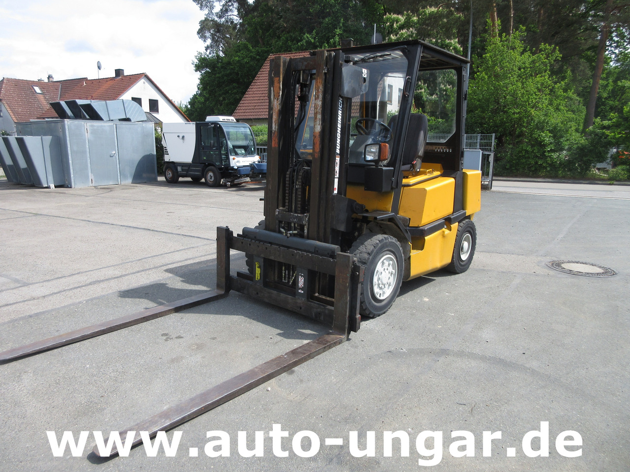 Diesel forklift JUNGHEINRICH DFG 40 Diesel Gabelstapler 4.000kg Freihub Steinbock Yale Still Boss: picture 1
