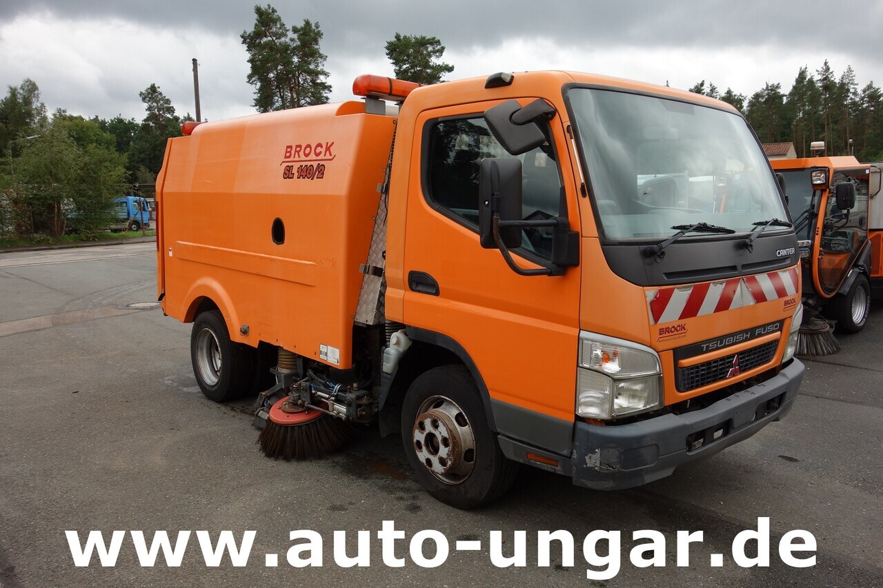 Mitsubishi Fuso Canter 7C15 mit Brock SL 140/2 Kehrmaschine Euro 4 - Road sweeper: picture 1 Mitsubishi Fuso Canter 7C15 mit Brock SL 140/2 Kehrmaschine Euro 4 - Road sweeper: picture 1