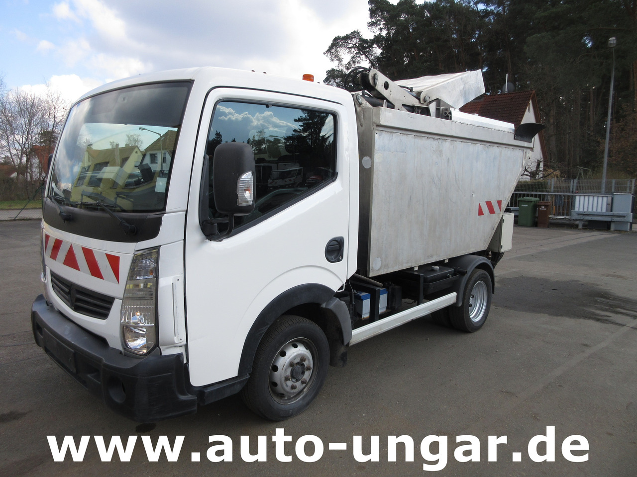 Renault Maxity 130 Müllwagen 3.500kg Lifter Presse Kipper Provence Benne Medium - Refuse truck: picture 3 Renault Maxity 130 Müllwagen 3.500kg Lifter Presse Kipper Provence Benne Medium - Refuse truck: picture 3