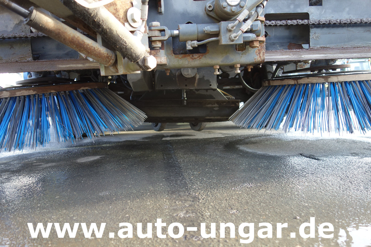 Road sweeper SCHMIDT Cleango 500 EURO 5 3. Besen Baujahr 2013 Kehrmaschine Straßenkehrmaschine: picture 14