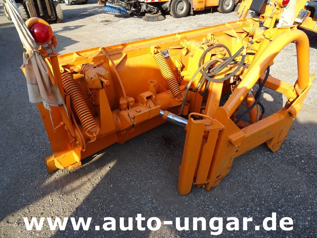 SCHMIDT E 2.3 Schneepflug - Schneeschild 270cm - Snow plough: picture 3 SCHMIDT E 2.3 Schneepflug - Schneeschild 270cm - Snow plough: picture 3