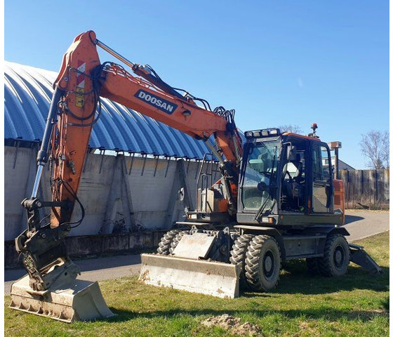 Doosan 18t DX165 WR-7 (DEVELON) - Wheel excavator: picture 2 Doosan 18t DX165 WR-7 (DEVELON) - Wheel excavator: picture 2