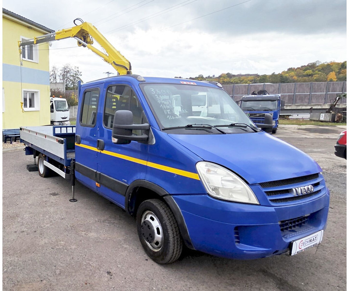 Iveco 50C18 Daily 3.D 16V +Effer - Open body delivery van, Crew cab van: picture 2 Iveco 50C18 Daily 3.D 16V +Effer - Open body delivery van, Crew cab van: picture 2