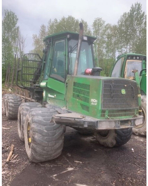John Deere 1110D EcoIII 8W - Forestry trailer: picture 2 John Deere 1110D EcoIII 8W - Forestry trailer: picture 2