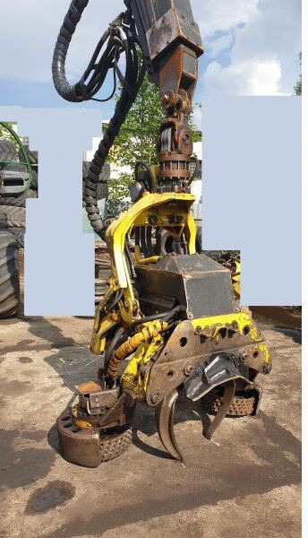 John Deere 1270E 6W - Felling head: picture 4 John Deere 1270E 6W - Felling head: picture 4