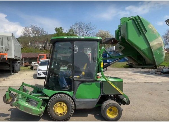 John Deere 1565 Serie II 4WD + MCS 600H - Lawn mower: picture 2 John Deere 1565 Serie II 4WD + MCS 600H - Lawn mower: picture 2