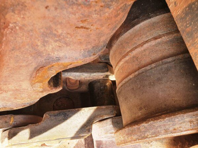 Crawler excavator Liebherr R 984C HD (125t): picture 12