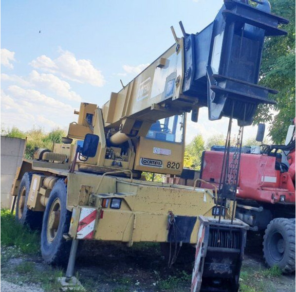 Locatelli Gril 820 - All terrain crane: picture 1 Locatelli Gril 820 - All terrain crane: picture 1