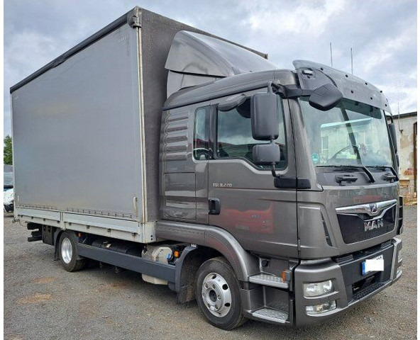 MAN TGL 8.220 (7.5t na 5.8m) air luft miachy - Curtain side truck: picture 2 MAN TGL 8.220 (7.5t na 5.8m) air luft miachy - Curtain side truck: picture 2