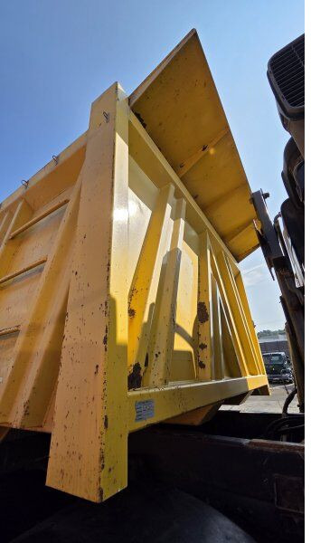 Tipper Mercedes-Benz Actros 4148: picture 12