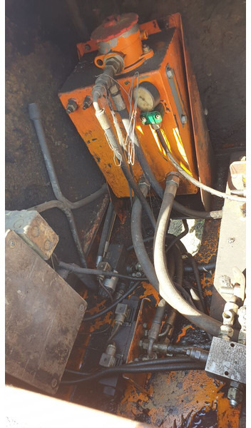 Strassmayr Patchmatic STP 1008 (incomplete! nicht/nie-komplet - Asphalt machine: picture 4 Strassmayr Patchmatic STP 1008 (incomplete! nicht/nie-komplet - Asphalt machine: picture 4