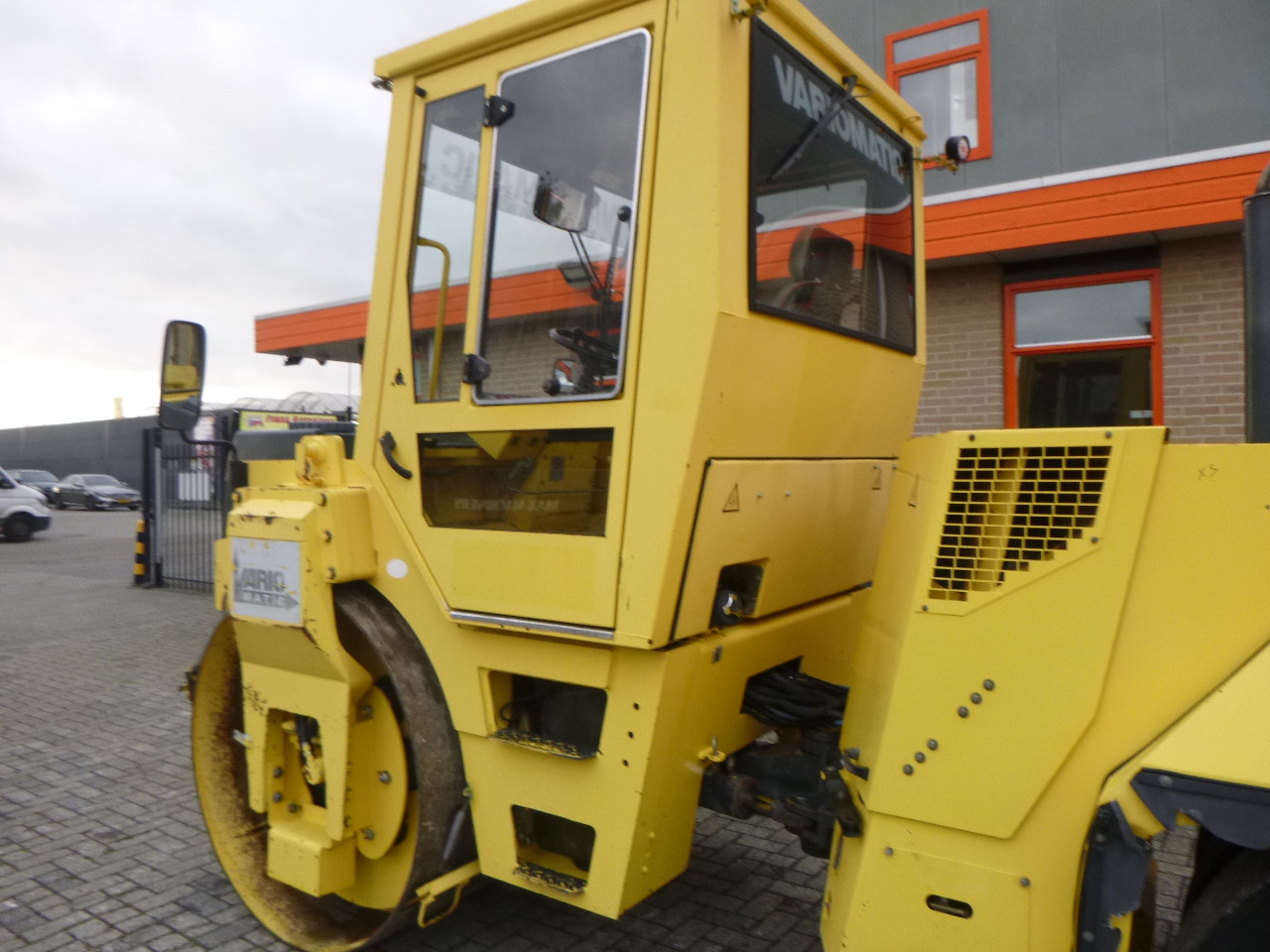 Combination roller BOMAG BW151AC-2: picture 11