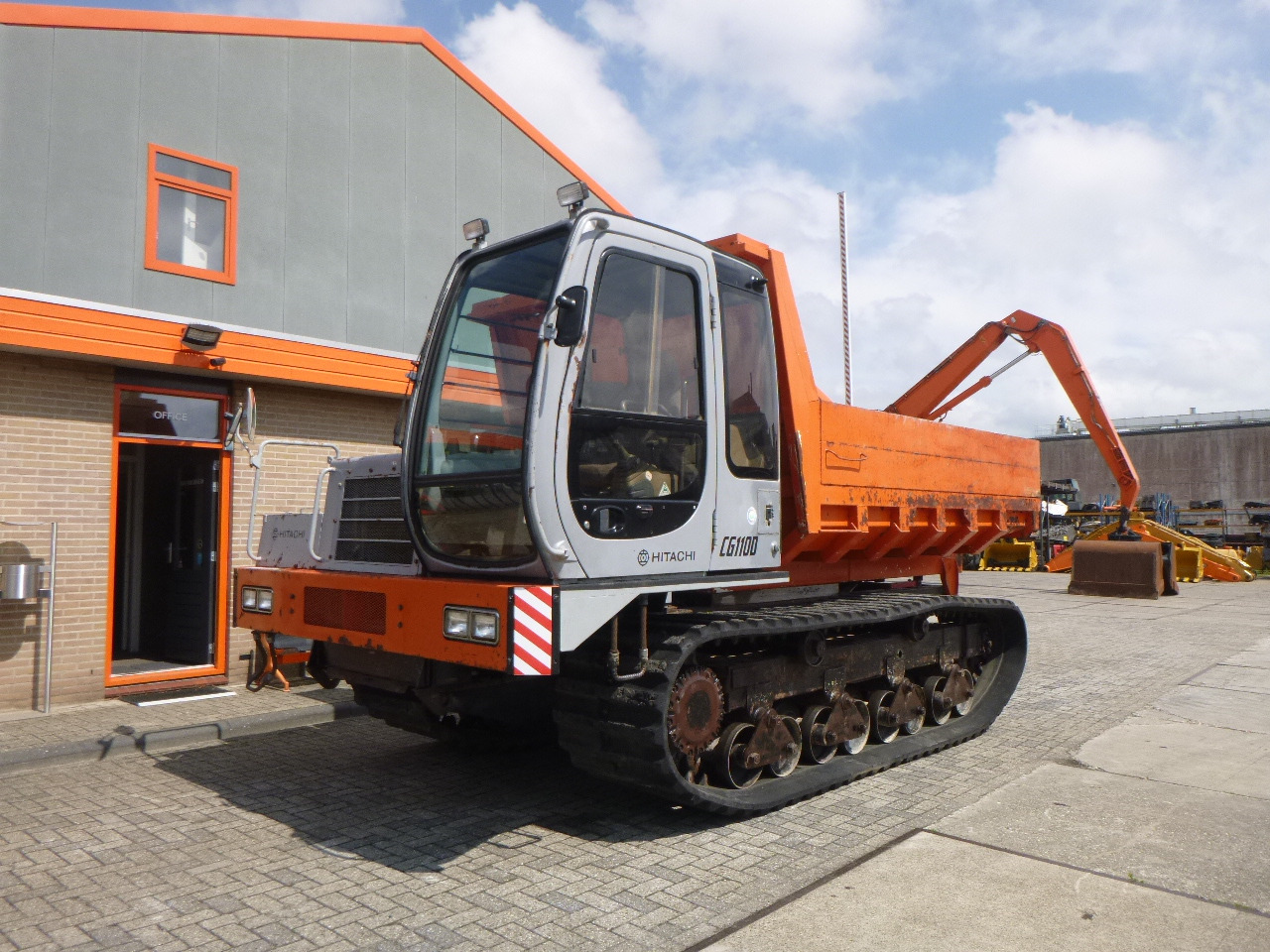 HITACHI CG110D-SC - Tracked dumper: picture 2 HITACHI CG110D-SC - Tracked dumper: picture 2