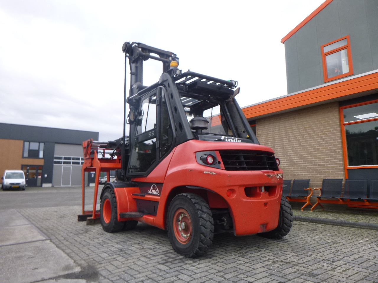 LINDE H70D-02 - Diesel forklift: picture 5 LINDE H70D-02 - Diesel forklift: picture 5