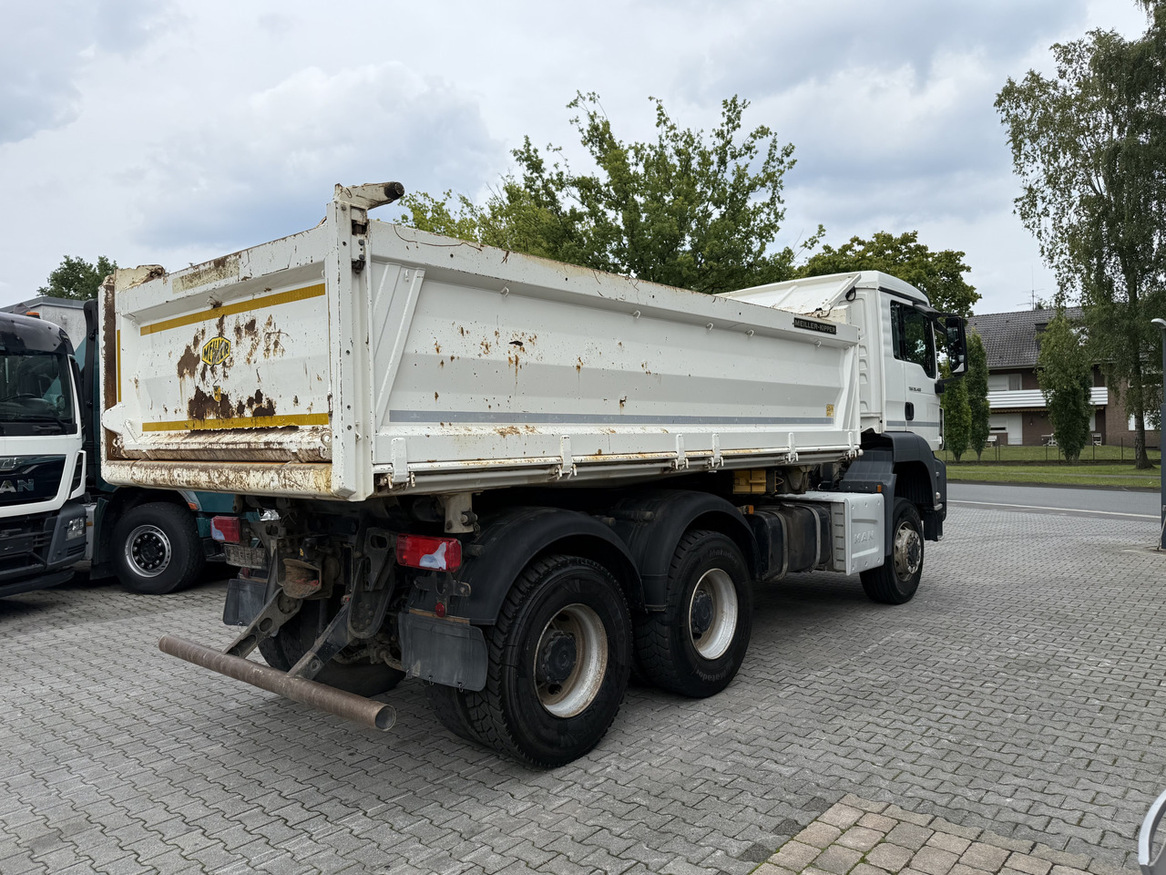 Tipper MAN TGS 26.400 6X6 BB Meiller: picture 12