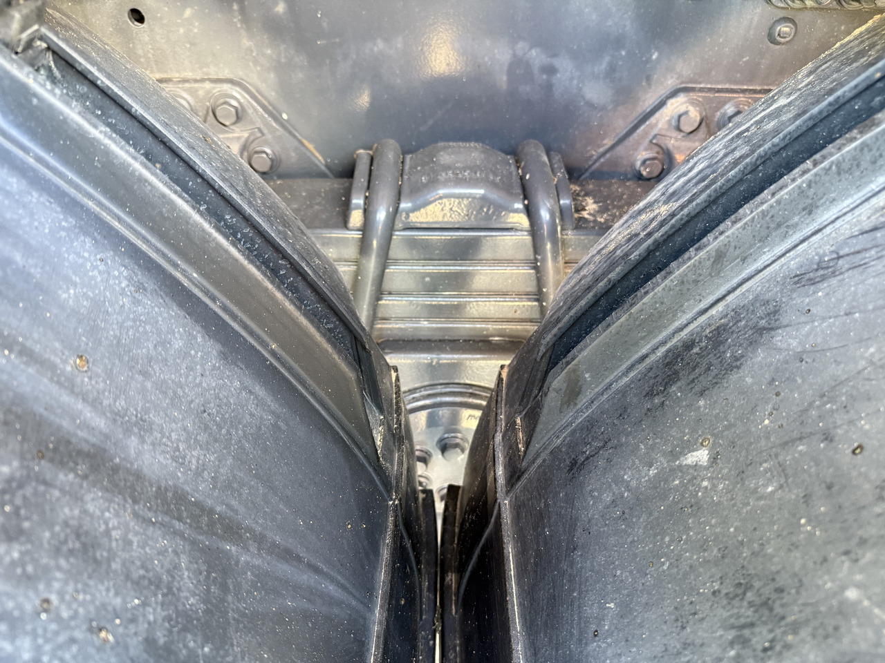 MAN TGS 41.500 8X6 BB Meiller - Tipper: picture 3 MAN TGS 41.500 8X6 BB Meiller - Tipper: picture 3