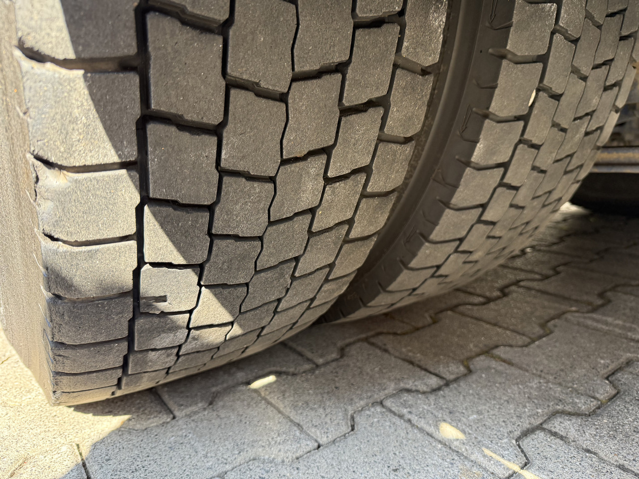 MAN TGX 26.440 6X2 Palfinger PK42502 - Crane truck, Dropside/ Flatbed truck: picture 5 MAN TGX 26.440 6X2 Palfinger PK42502 - Crane truck, Dropside/ Flatbed truck: picture 5