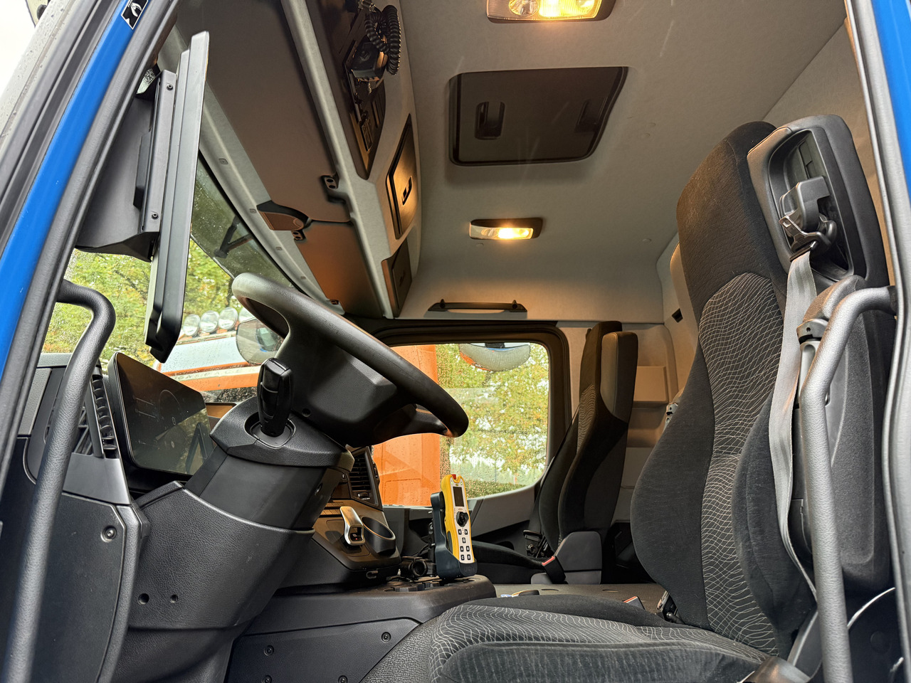 Mercedes-Benz Actros MP5 2546 6X2 Meiller RS21 - Hook lift truck: picture 3 Mercedes-Benz Actros MP5 2546 6X2 Meiller RS21 - Hook lift truck: picture 3