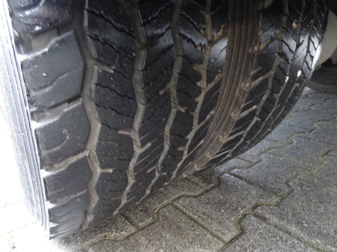 Mercedes-Benz Atego 818 Kran Palfinger 6501 - Dropside/ Flatbed truck, Crane truck: picture 2 Mercedes-Benz Atego 818 Kran Palfinger 6501 - Dropside/ Flatbed truck, Crane truck: picture 2