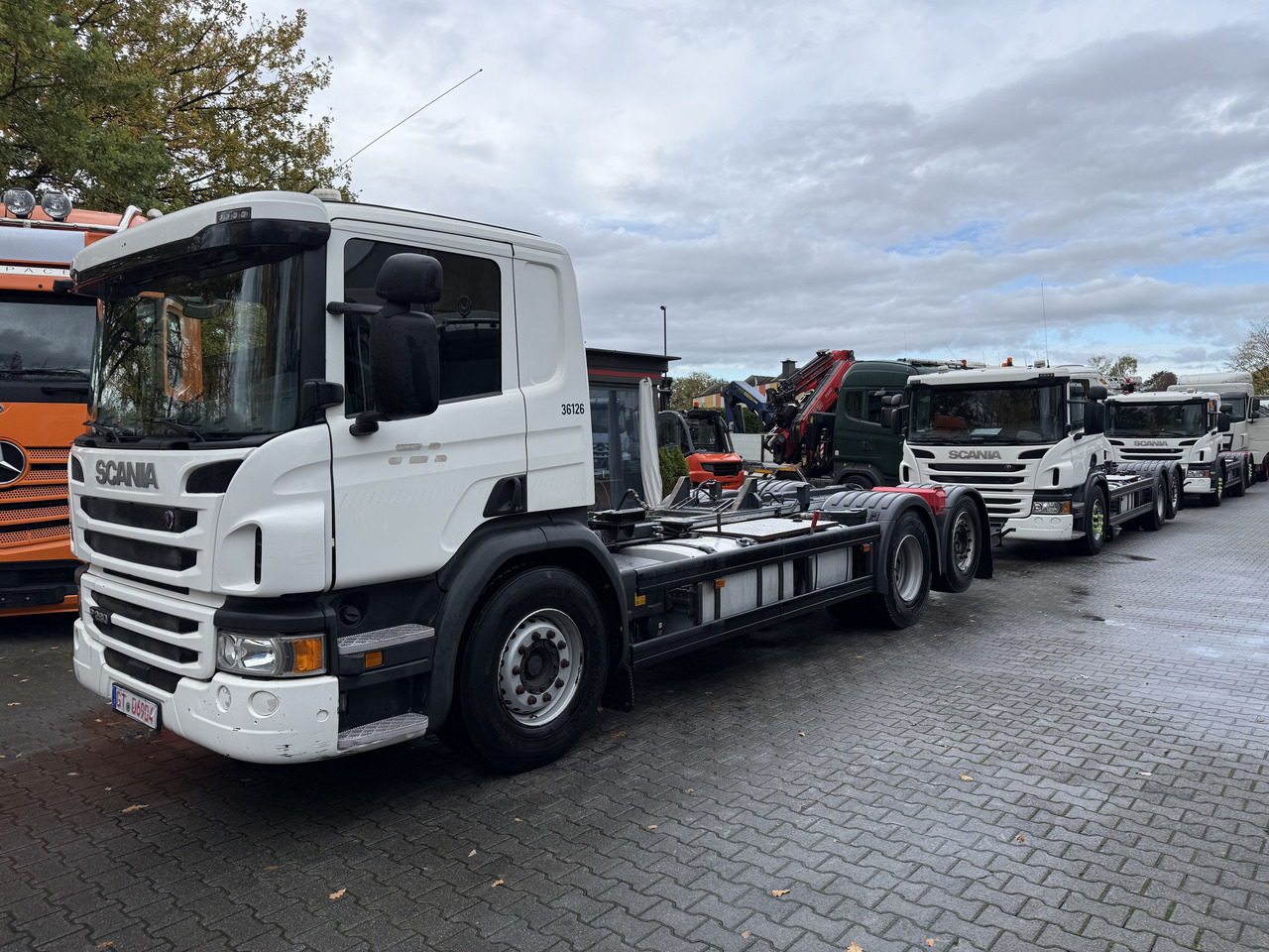 Scania P280 6X2*4 - Cab chassis truck: picture 1 Scania P280 6X2*4 - Cab chassis truck: picture 1