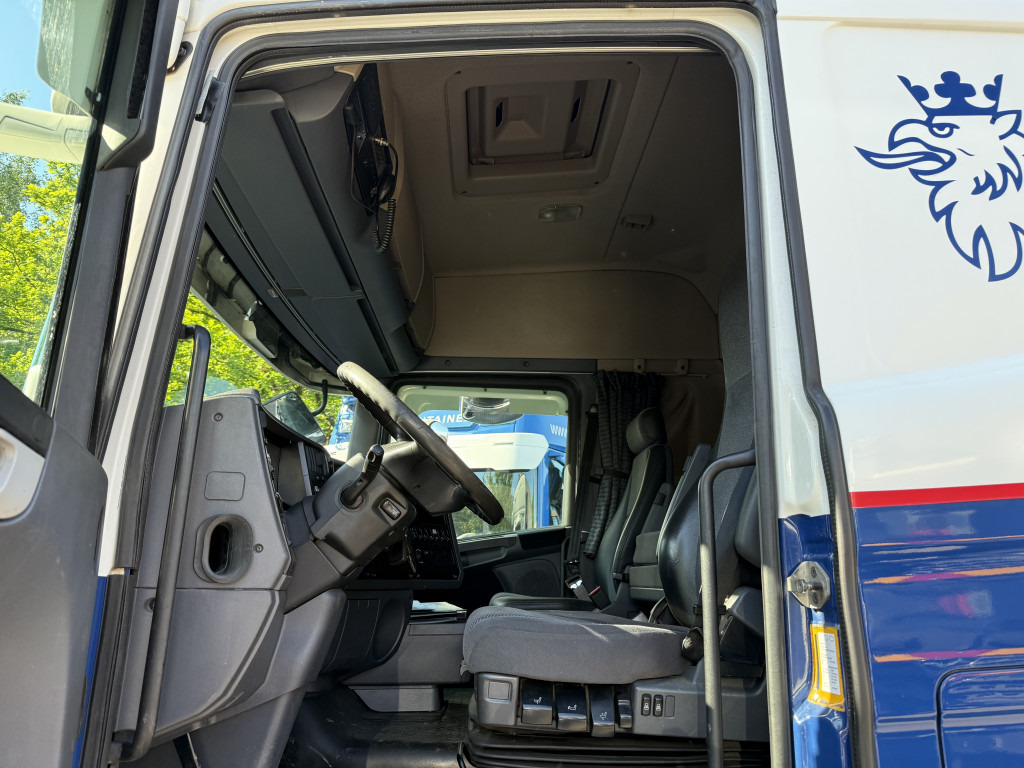 Scania R400 6X2 Kran Hiab 377-8 bis 25 Meter - Crane truck, Tractor unit: picture 5 Scania R400 6X2 Kran Hiab 377-8 bis 25 Meter - Crane truck, Tractor unit: picture 5