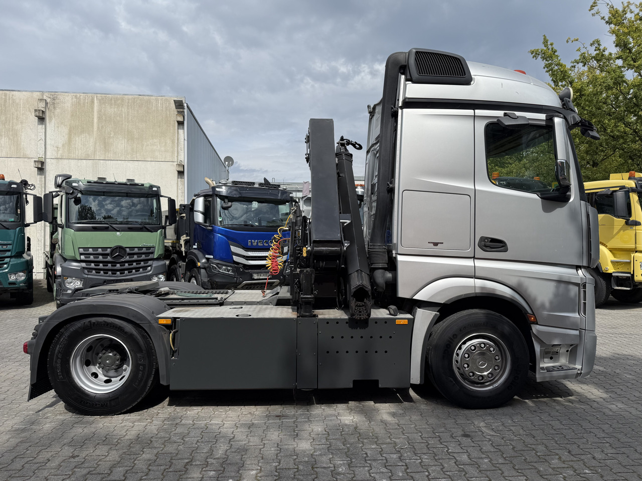 Tractor unit Mercedes-Benz Actros 1842LS Kran HMF 2020 bis 18 Meter: picture 11