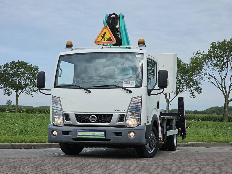 Nissan NT 400 17Mtr-Hoogwerker! - Commercial vehicle: picture 1 Nissan NT 400 17Mtr-Hoogwerker! - Commercial vehicle: picture 1