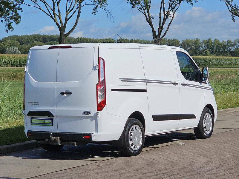 Ford Transit Custom 2.0 L1H1 Navi Trekhaak - Small van: picture 3 Ford Transit Custom 2.0 L1H1 Navi Trekhaak - Small van: picture 3