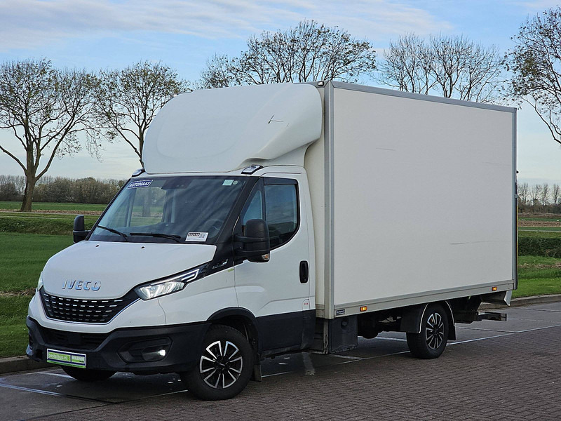 Iveco Daily 35S16 Bakwagen Laadklep! - Closed box van: picture 2 Iveco Daily 35S16 Bakwagen Laadklep! - Closed box van: picture 2