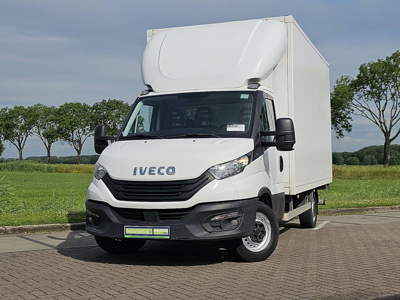 Iveco Daily 35S18 Bakwagen Laadklep! - Closed box van: picture 1 Iveco Daily 35S18 Bakwagen Laadklep! - Closed box van: picture 1