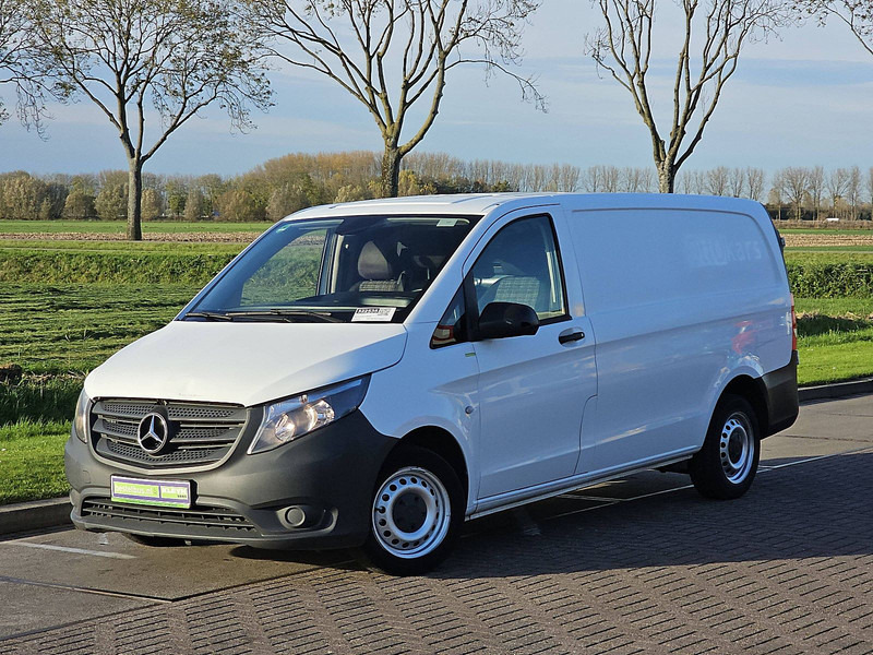 Mercedes-Benz - Small van: picture 2 Mercedes-Benz - Small van: picture 2