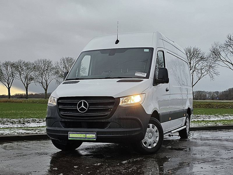 Mercedes-Benz Sprinter 311 L2H2 Mbux RWD Euro6! - Small van: picture 1 Mercedes-Benz Sprinter 311 L2H2 Mbux RWD Euro6! - Small van: picture 1