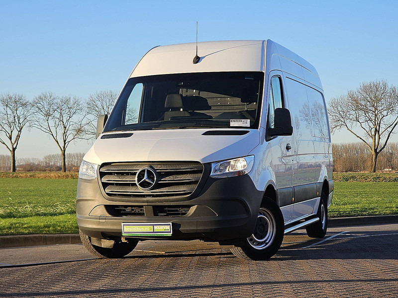 Mercedes-Benz Sprinter 311 L2H2 WP-Inrichting ! - Panel van: picture 1 Mercedes-Benz Sprinter 311 L2H2 WP-Inrichting ! - Panel van: picture 1