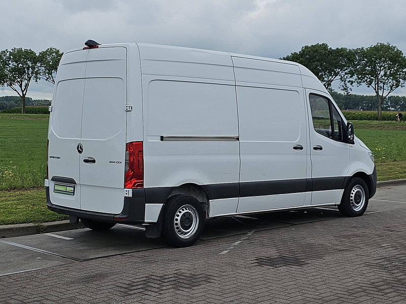 Mercedes-Benz Sprinter 314 L2H2 Mbux Airco Eur6 - Panel van: picture 3 Mercedes-Benz Sprinter 314 L2H2 Mbux Airco Eur6 - Panel van: picture 3