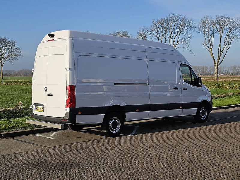 Mercedes-Benz Sprinter 317 CDI AUT. L3H3 - Panel van: picture 3 Mercedes-Benz Sprinter 317 CDI AUT. L3H3 - Panel van: picture 3