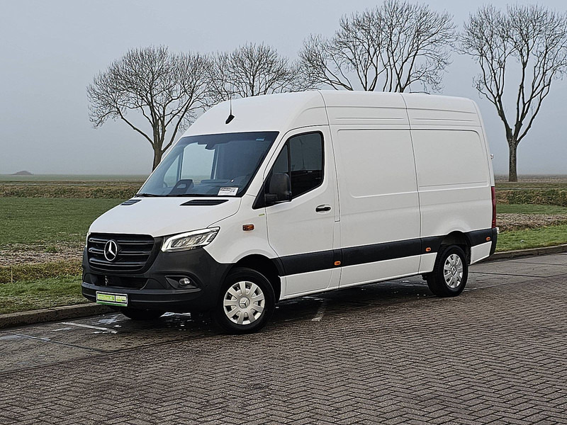 Mercedes-Benz Sprinter 317 L2H2 Mbux10 LED - Panel van: picture 2 Mercedes-Benz Sprinter 317 L2H2 Mbux10 LED - Panel van: picture 2