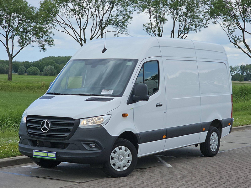 Mercedes-Benz Sprinter 317 L2H2 Navi RWD - Panel van: picture 2 Mercedes-Benz Sprinter 317 L2H2 Navi RWD - Panel van: picture 2